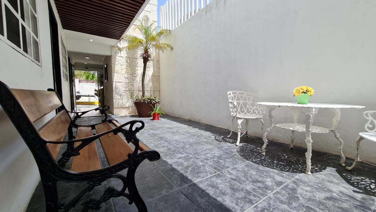 Dna Cancun Hotel Y Posada Extérieur photo