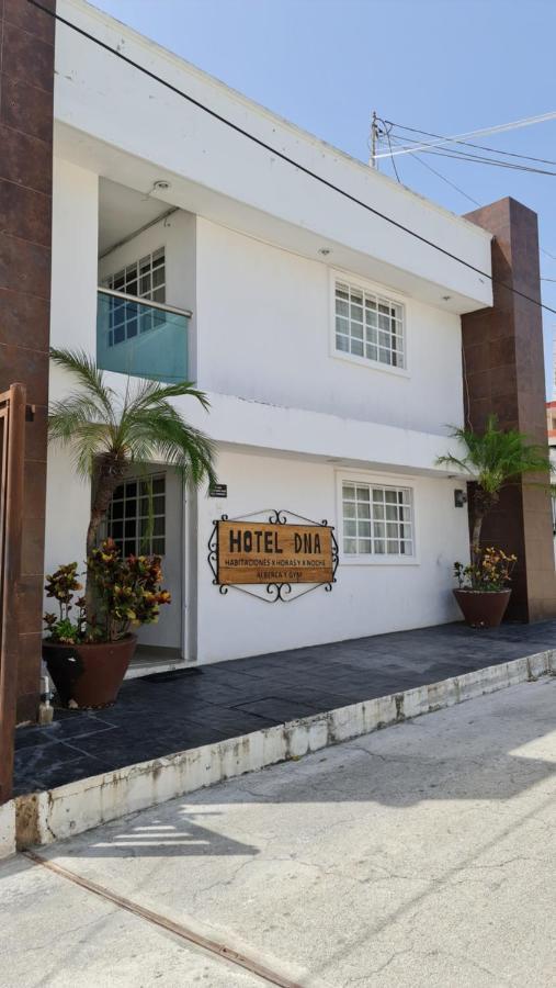 Dna Cancun Hotel Y Posada Extérieur photo